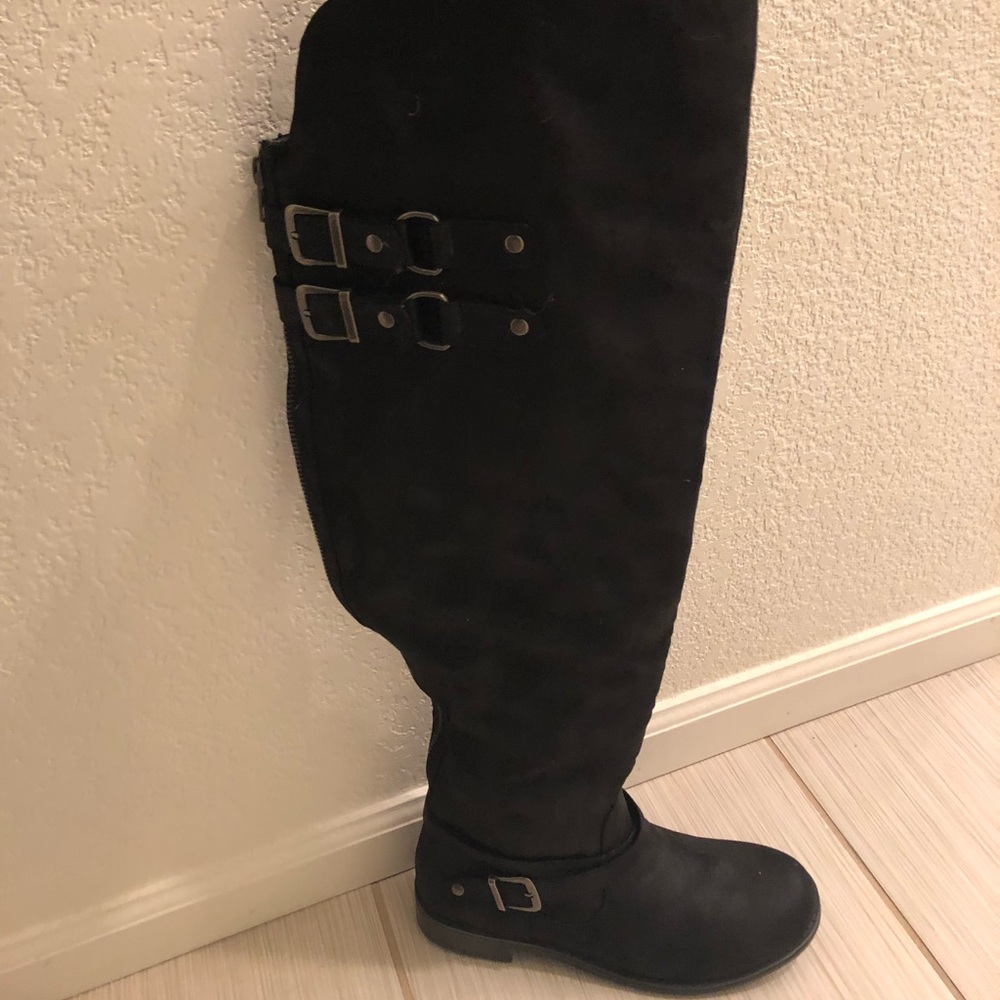 Brand New, Never Worn Black Boots Sz 7